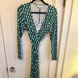 NWT Diane von Furstenberg for Target geometric Wrap Dress